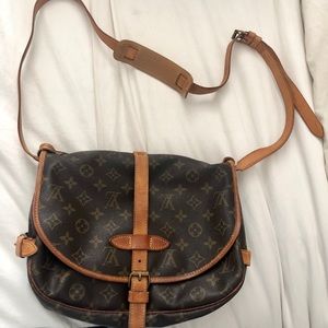 Authentic Louis Vuitton Saumur 30
